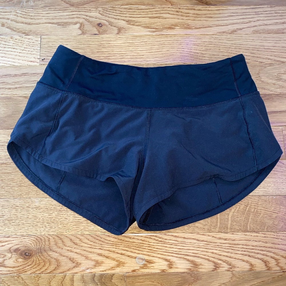 Lululemon Speed Up Low-Rise short 2.5